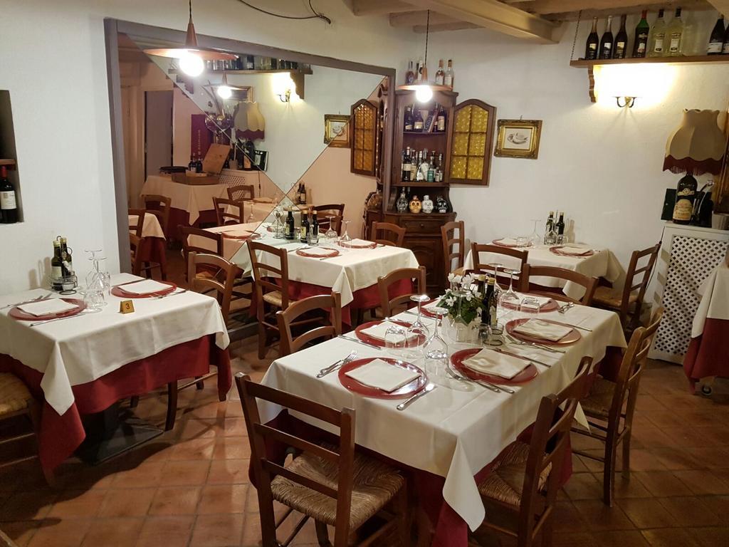 Casa di campagna Casale Degli Ulivi *